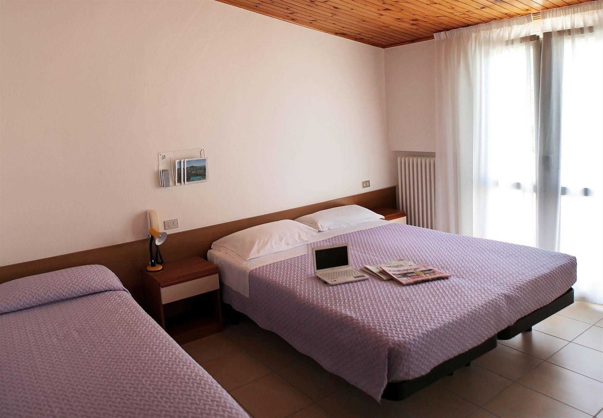 Albergo Centopini Gemmano Zewnętrze zdjęcie